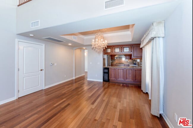 Foto del edificio - 11547 Rochester Ave