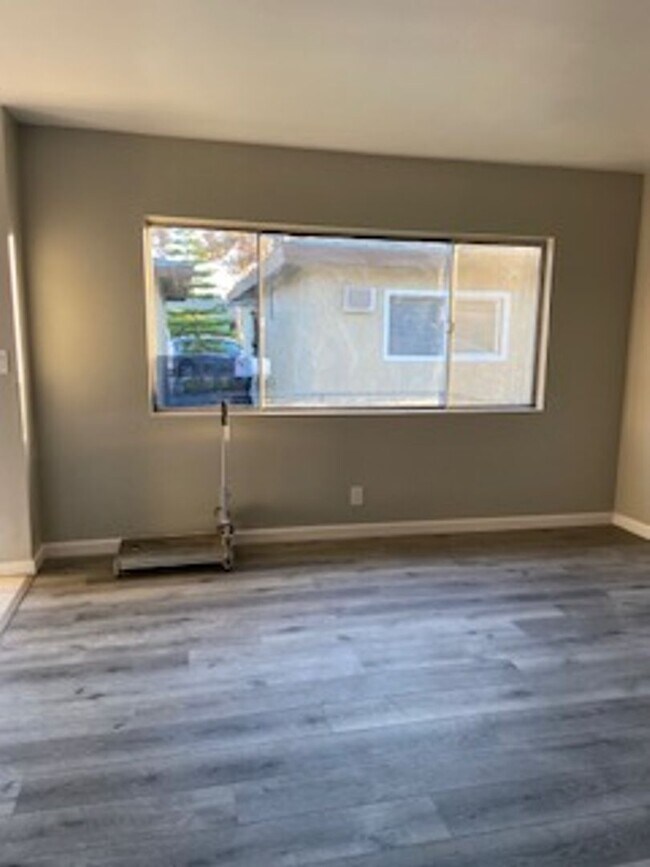 Foto del edificio - Gallant/Slevkov