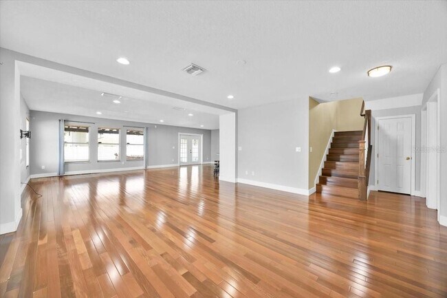 Building Photo - 409 Rona Ln