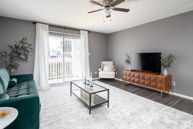 2HAB, 1BA - 900 ft² - The Reserve at Boardwalk