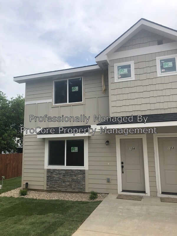 Primary Photo - 1224 Ivy St