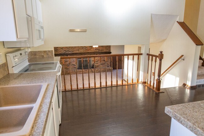 Foto del edificio - 3919 Quail Hollow Dr