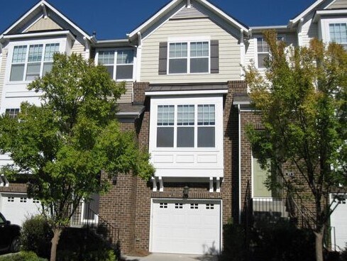 Foto del edificio - 848 Skybrook Falls Dr