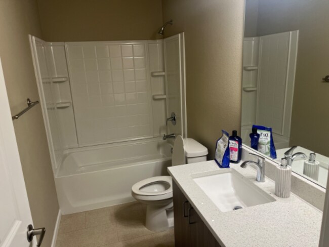Building Photo - 4409 Briggs Dr SE