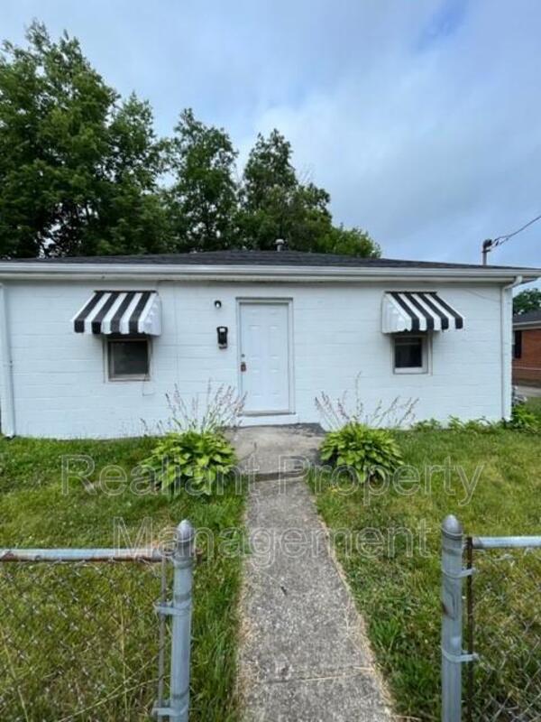Primary Photo - 710 E Chestnut St