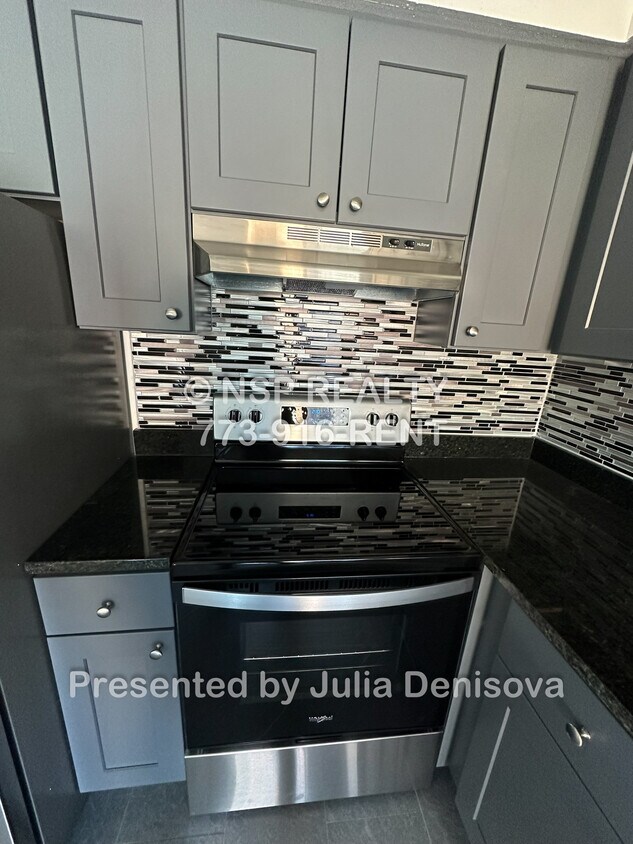 Foto del edificio - 1639 Oakwood Ave