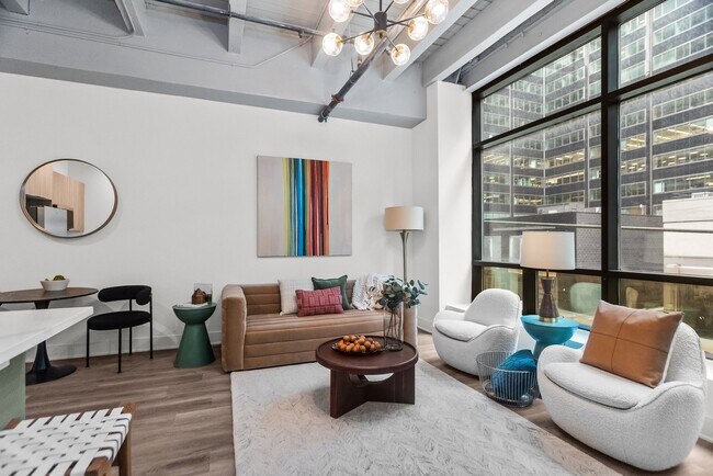 Foto del edificio - 119 S Clinton St
