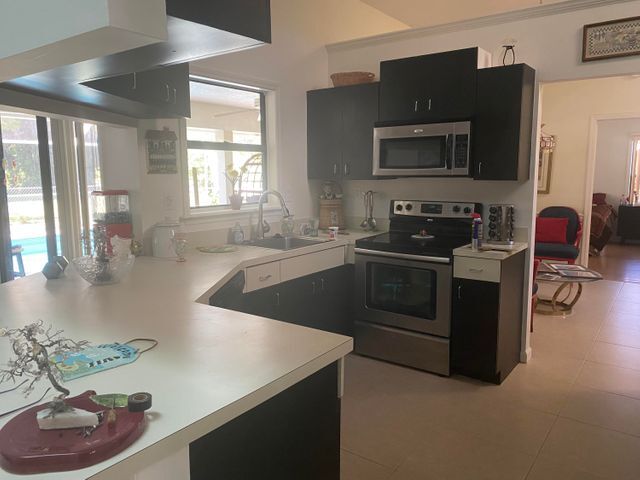 Foto del edificio - 123 Sandpiper Ave
