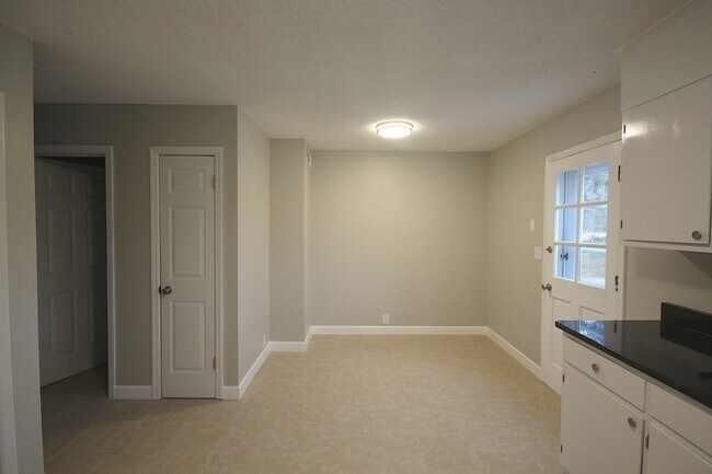 Foto del edificio - Newly Renovated Home in Fort. Oglethorpe!