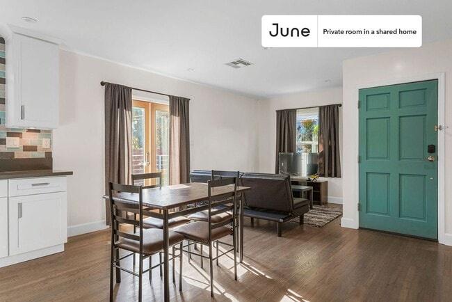 Foto del edificio - Room in Shared 4 bed/2 bath home