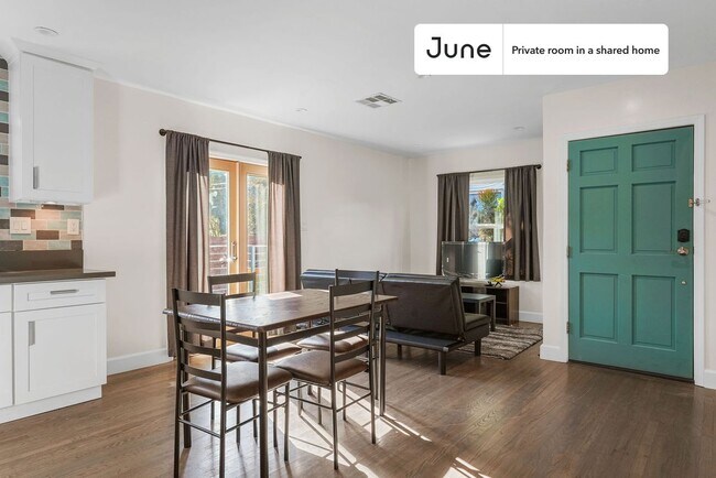 Foto del edificio - Room in Shared 4 bed/2 bath home