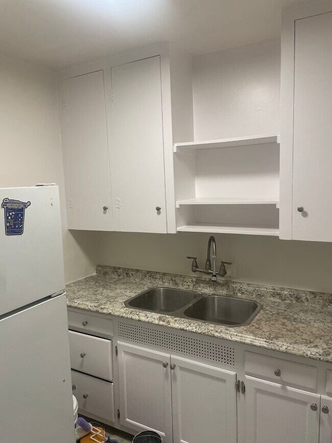 Foto del edificio - 11133 Culver Blvd