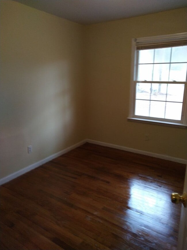 Building Photo - 108 Mount Zion Rd