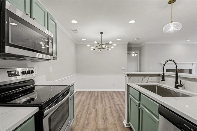 Building Photo - 225 Warm Springs Cir