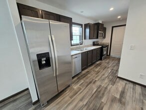 Building Photo - 369 Brutus Dr