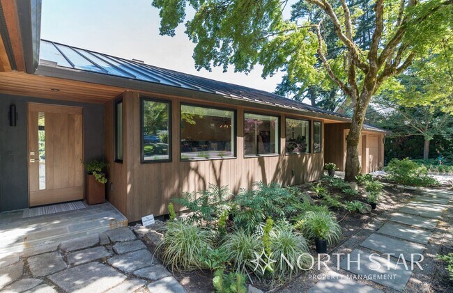 Building Photo - Perfectly located Lake Oswego Mid-century Modern Home with Lake Rights