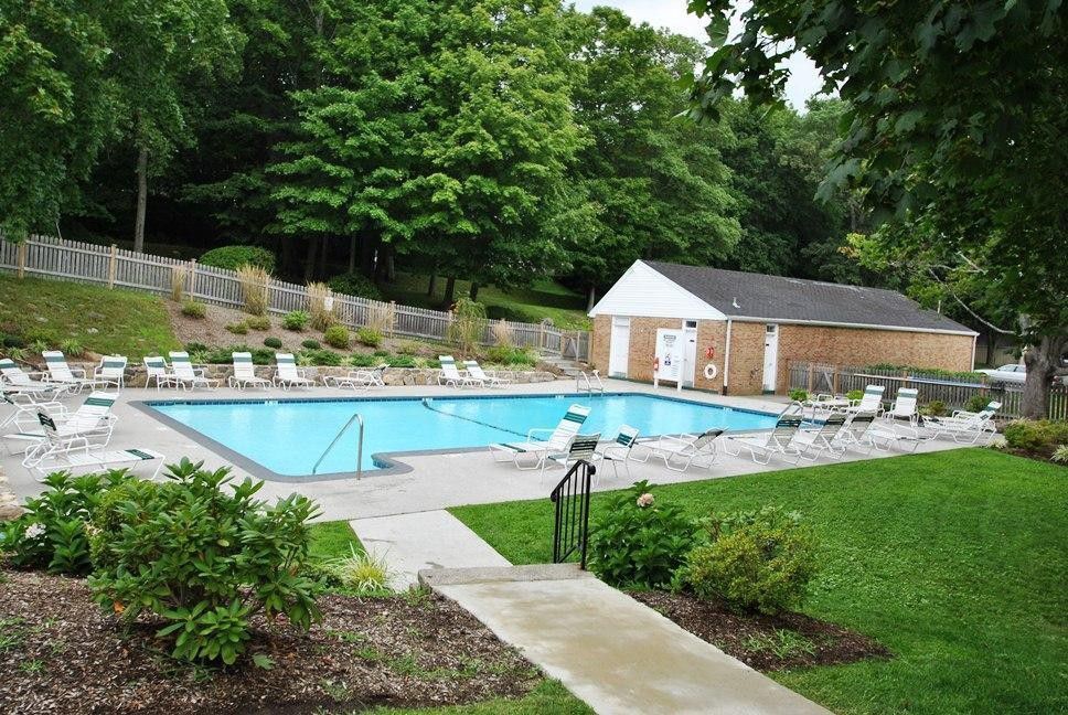 Primary Photo - 155 Heritage Hill Rd