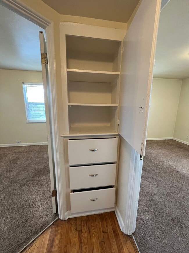 Foto del edificio - 2 Bedroom/ 1 Bathroom Upper Unit in Delmar...