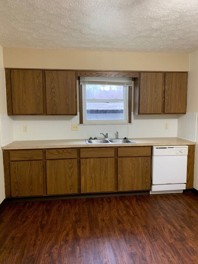 Building Photo - 8154 Stadler Ave