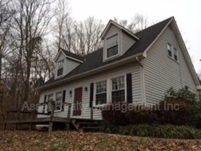 Building Photo - 3517 Curtis Ln