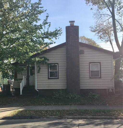 Foto del edificio - 4 Bedroom Single Family Home in West Haven
