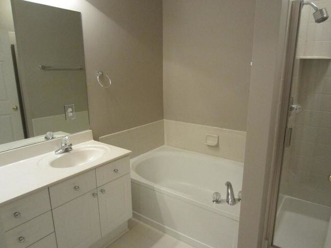 Building Photo - 3161 Hemlock Forest Cir