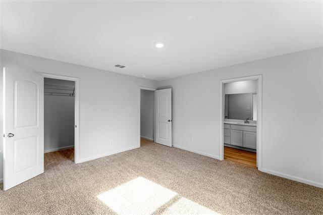 Foto del edificio - 1226 Parker Dr