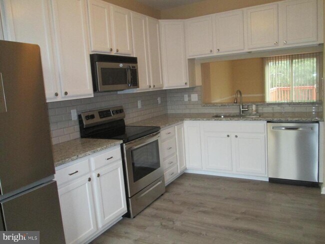 Foto del edificio - 1306 Roman Ridge Way