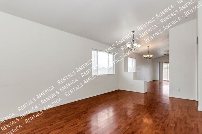 Foto del edificio - 1202 N Thunder Ridge Dr