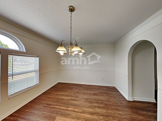 Building Photo - 125 Simsbury Ct