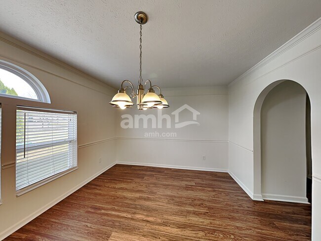 Foto del edificio - 125 Simsbury Ct