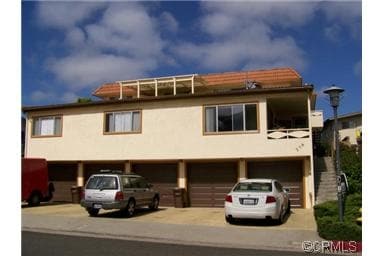 Building Photo - 256 Avenida Lobeiro
