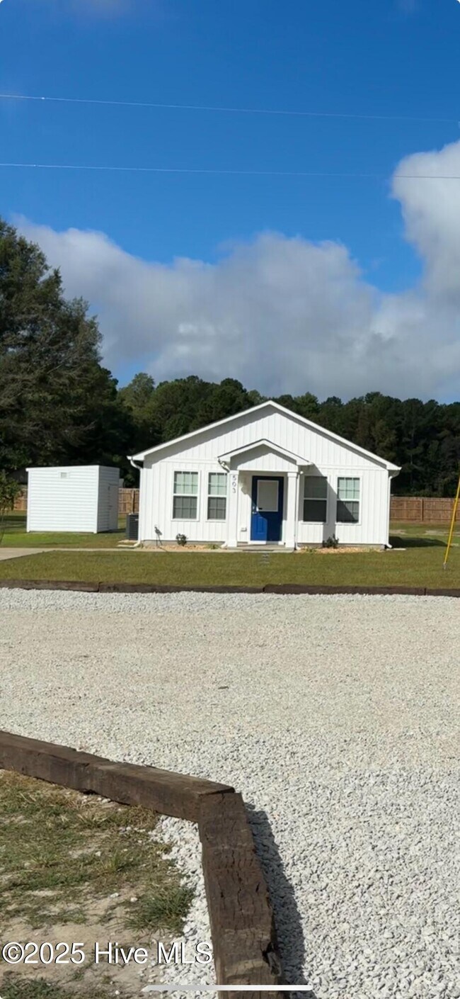 Foto del edificio - 503 Pecan Tree Ln