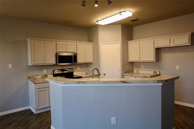 Foto del edificio - 6436 Waterhill Ln