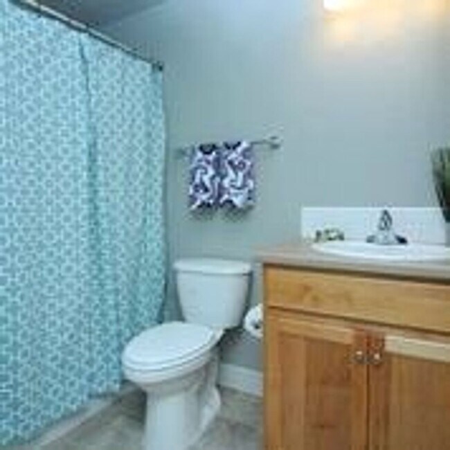 Foto del edificio - 5233 Boardwalk Dr