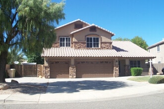 Building Photo - 5456 W Kristal Way