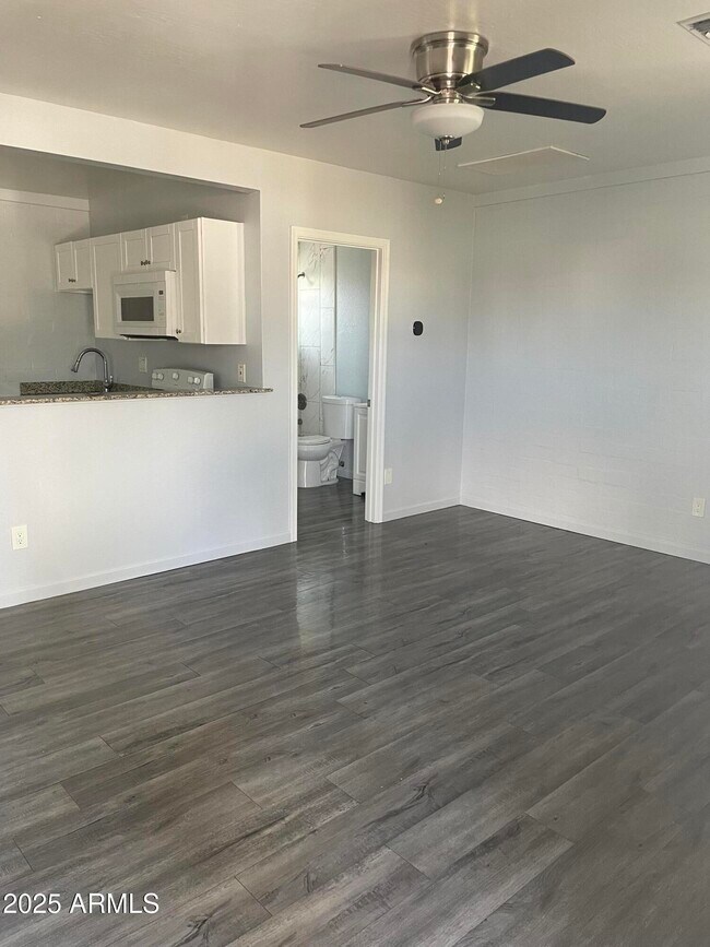 Foto del edificio - 2402 N 24th St