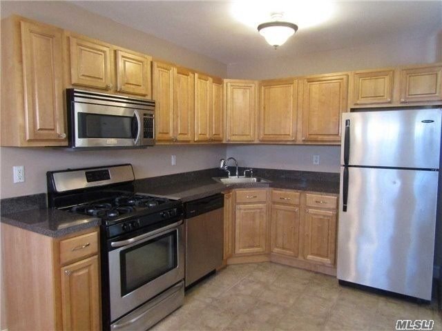 Foto del edificio - 40 Blueberry Commons