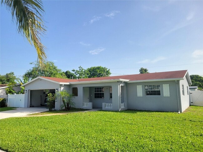 Building Photo - 1814 Oakmount Dr
