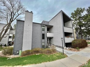 Building Photo - 6410 S Dayton St