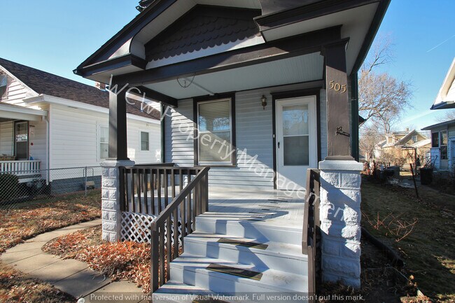 Foto del edificio - Nice two bedroom home in historic Oakland Area