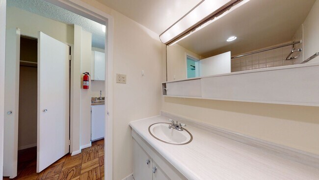 Foto del edificio - Studio Apartment Available at the Willough...