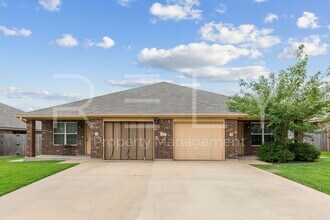 Building Photo - 603 Karey Dr