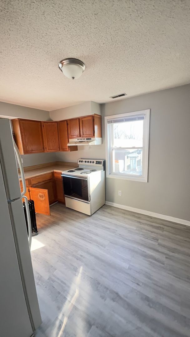 Foto del edificio - 1409 W Jackson St