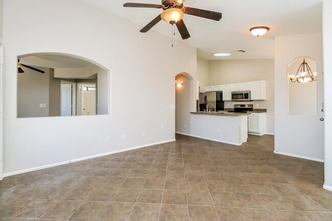 Foto del edificio - 29420 N Blackfoot Daisy Dr
