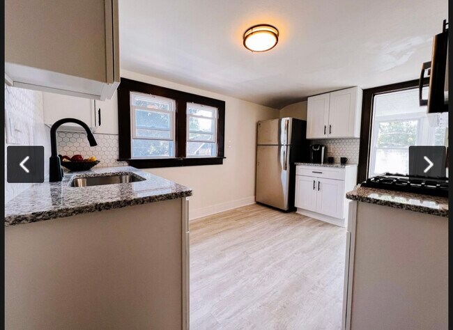 Building Photo - 1274 N 71st St