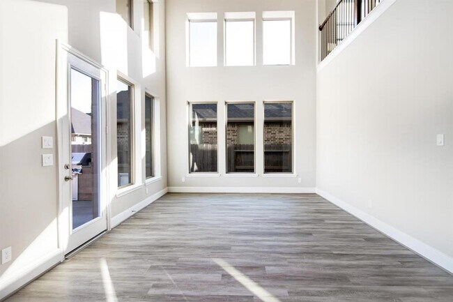 Foto del edificio - 2107 Partridgeberry Ln