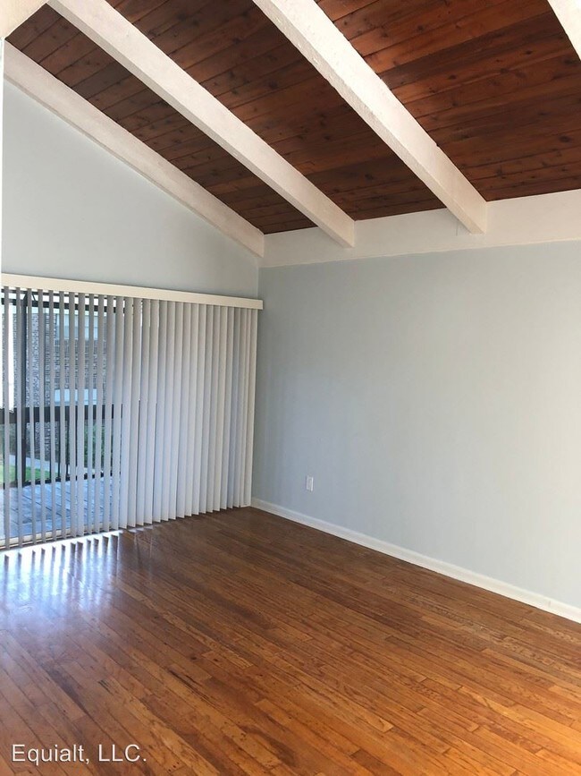 Foto del edificio - 10455 Carrollbrook Ct