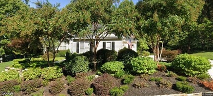 Building Photo - 255 Stonewood Dr