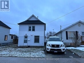 Building Photo - 18 Forks Rd E